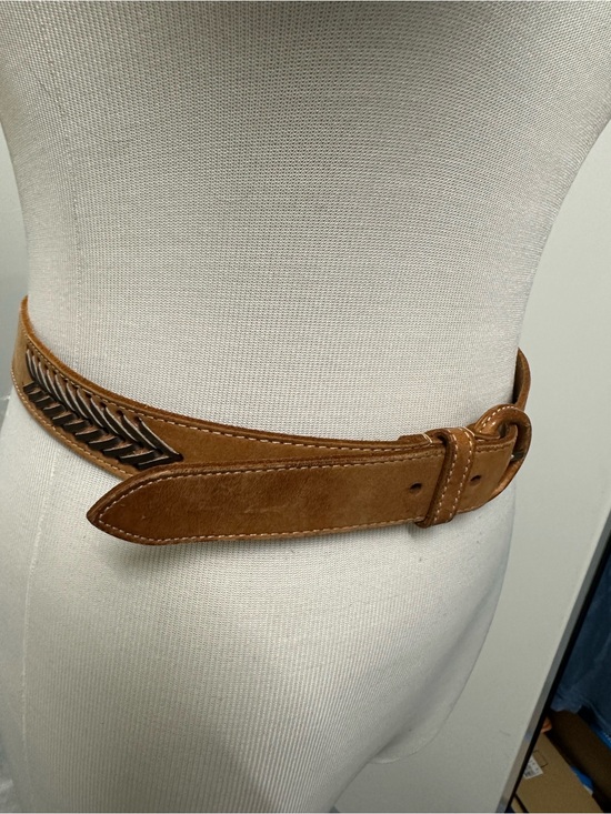 The Ritz Accessories - Women's Leather Belt with Laced Leather Insert- Southwestern Western Bohemian